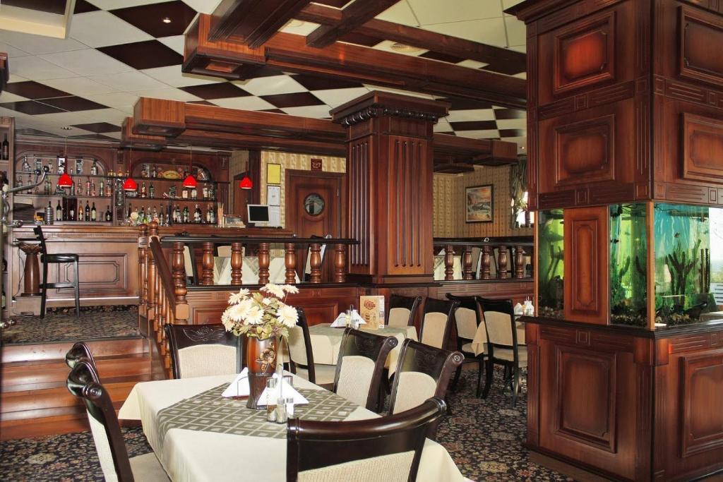 Hotel Dukov オブゾー エクステリア 写真