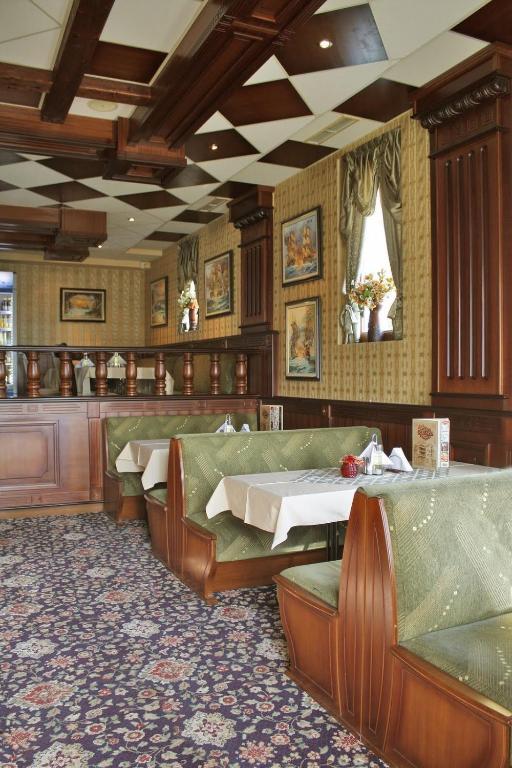 Hotel Dukov オブゾー エクステリア 写真