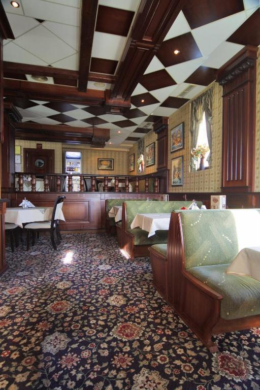 Hotel Dukov オブゾー エクステリア 写真